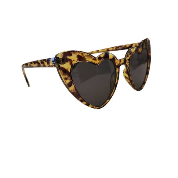 Heart Shaped Cats Eye Leopard Sunglasses with NEW Soft Leather Case - Picture 3 of 11